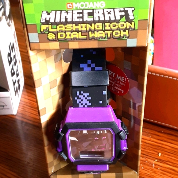 MOJANG | Accessories | Copy Mojang Minecraft Flashing Icon Dial Watch ...